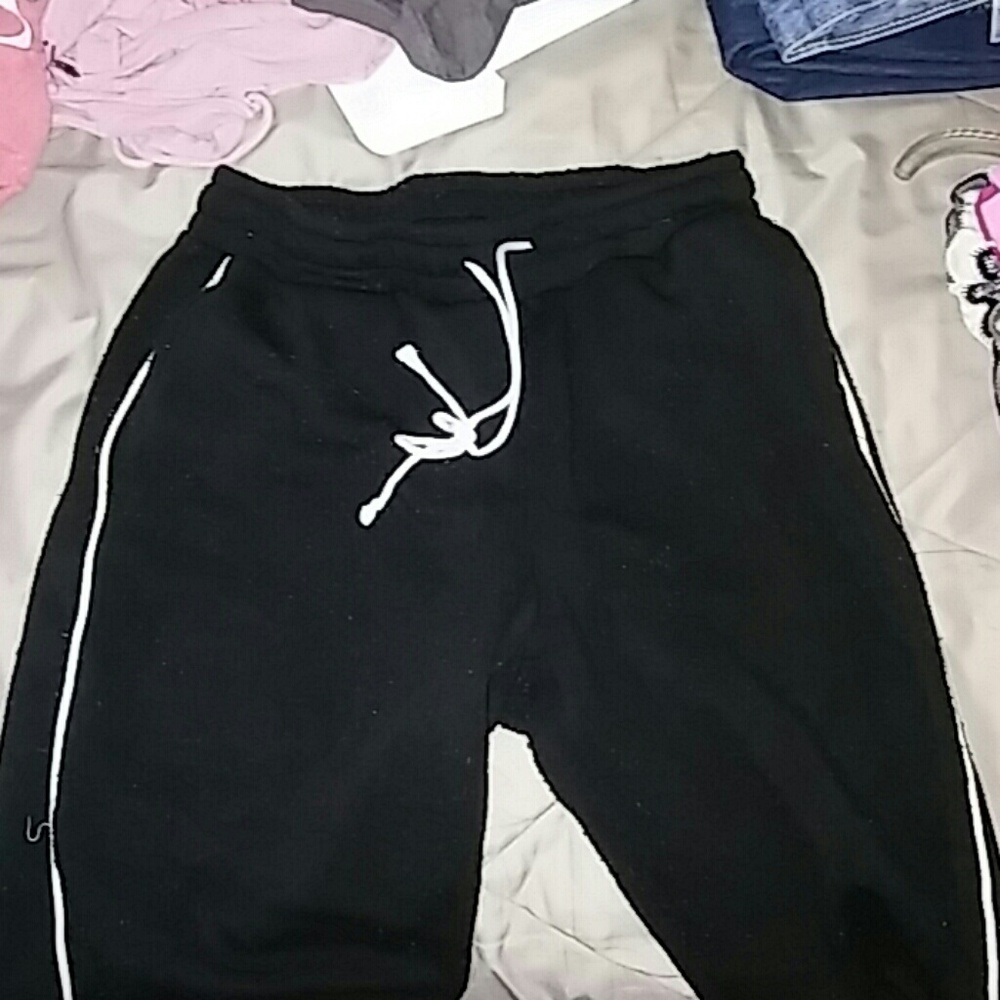 Black sweatpants